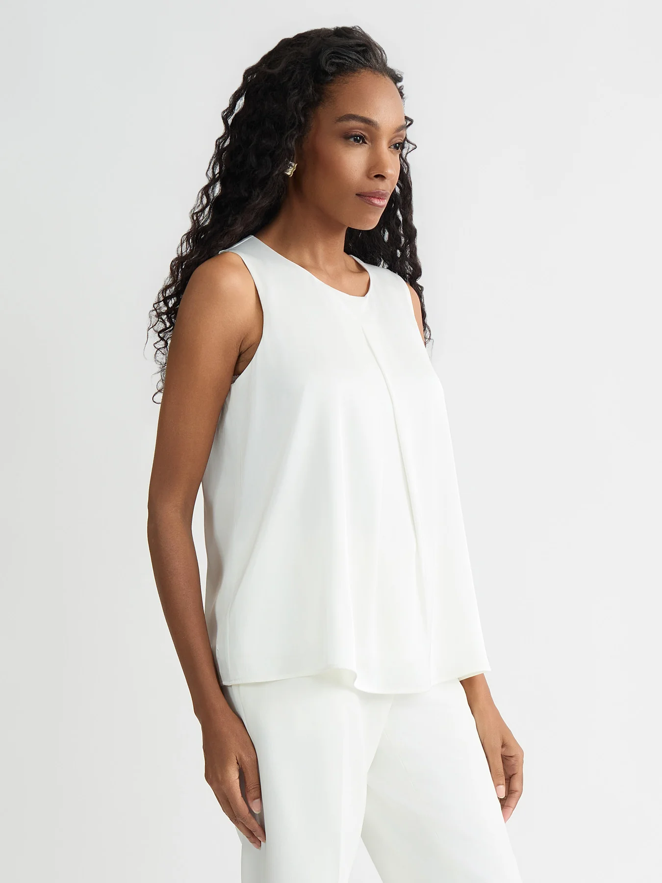 Box Pleat Sleeveless Blouse - Image 3