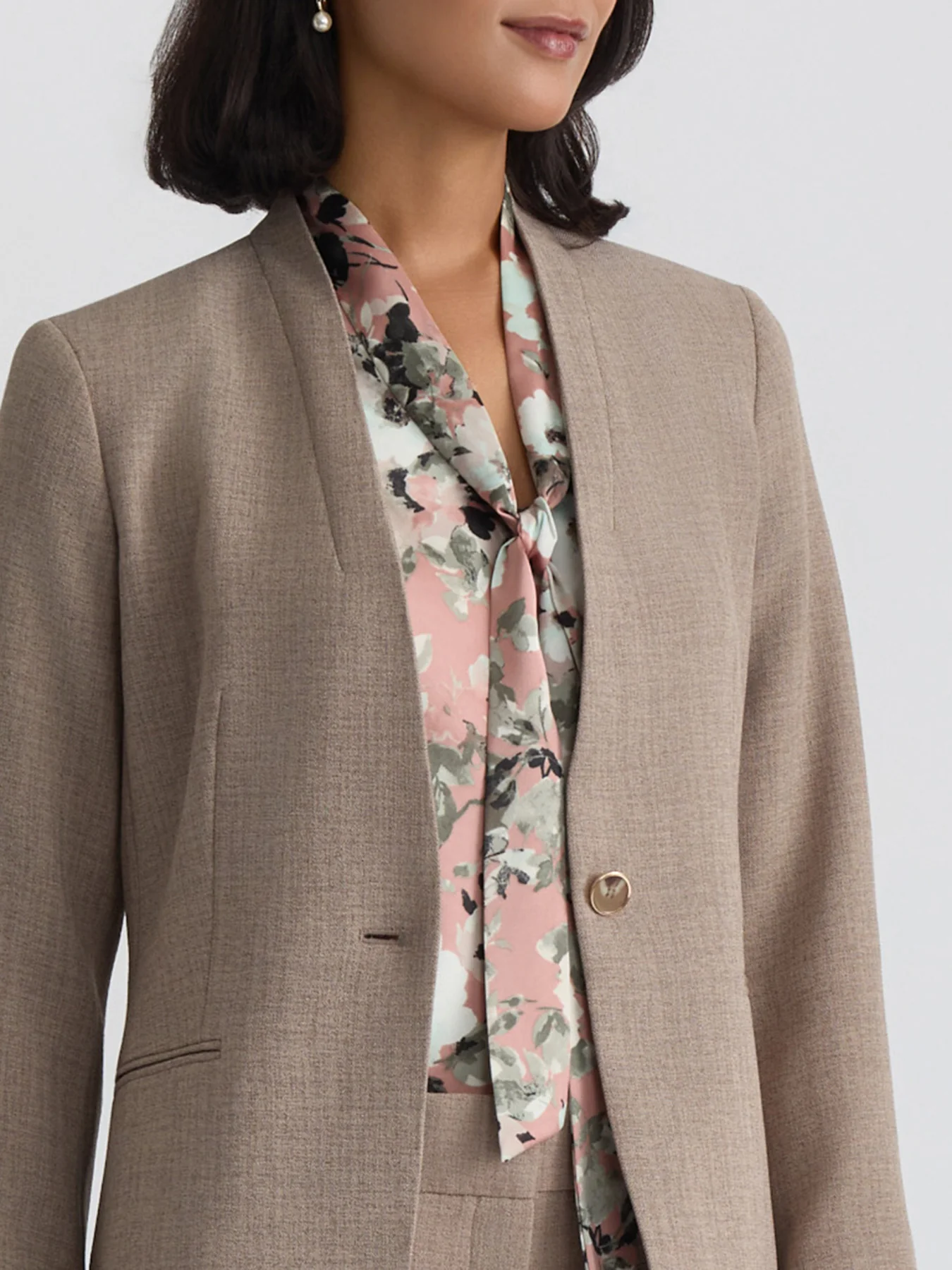 Collarless One Button Jacket, Pebble Crepe - Image 4
