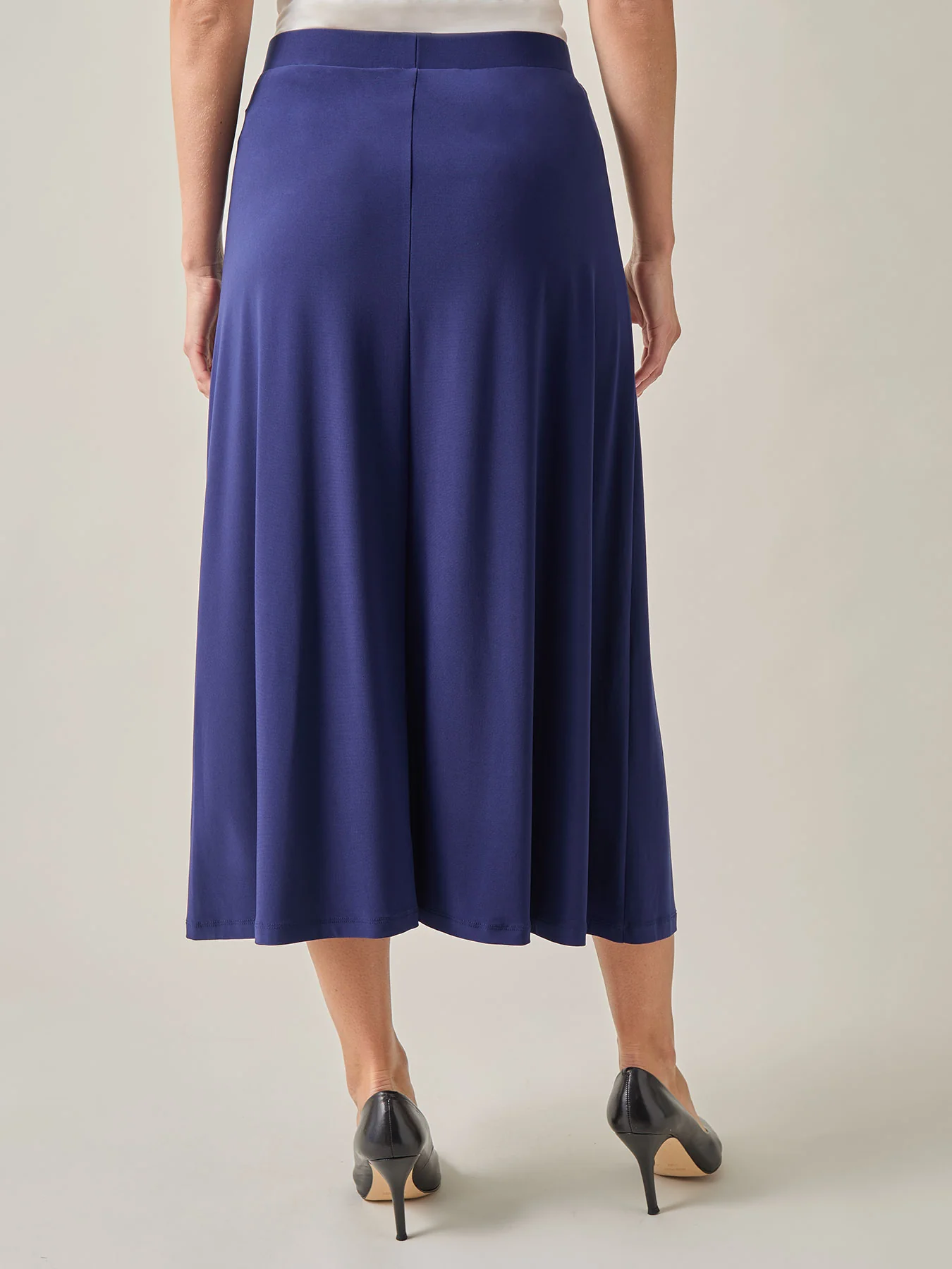 Elegant Maxi Skirt, Everyday Knit - Image 3