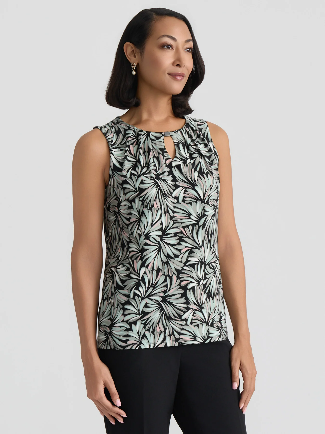 Hardware Keyhole Pleat Top, Everyday Knit - Image 3