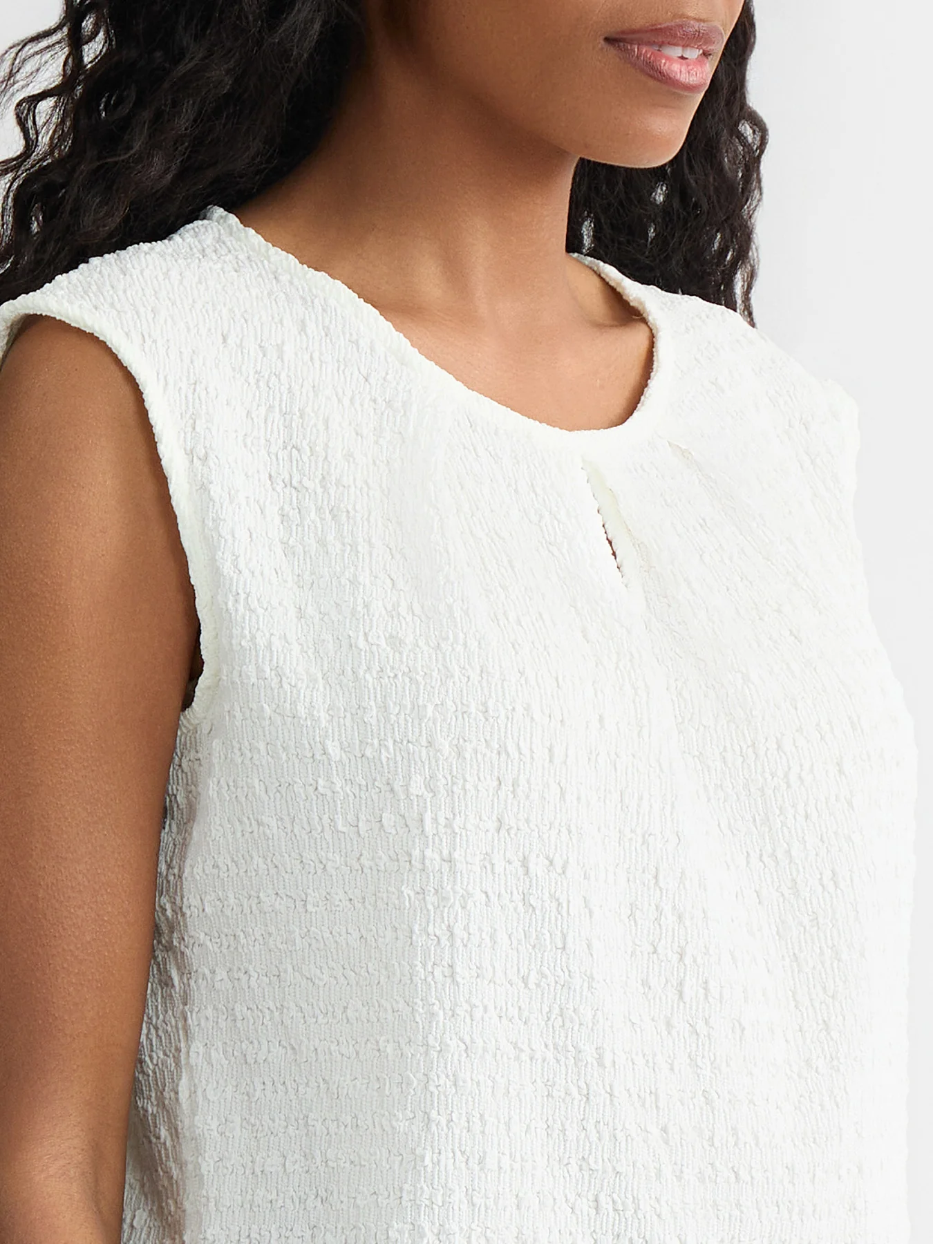 Keyhole Pleat Neck Top, Crinkle Knit - Image 4