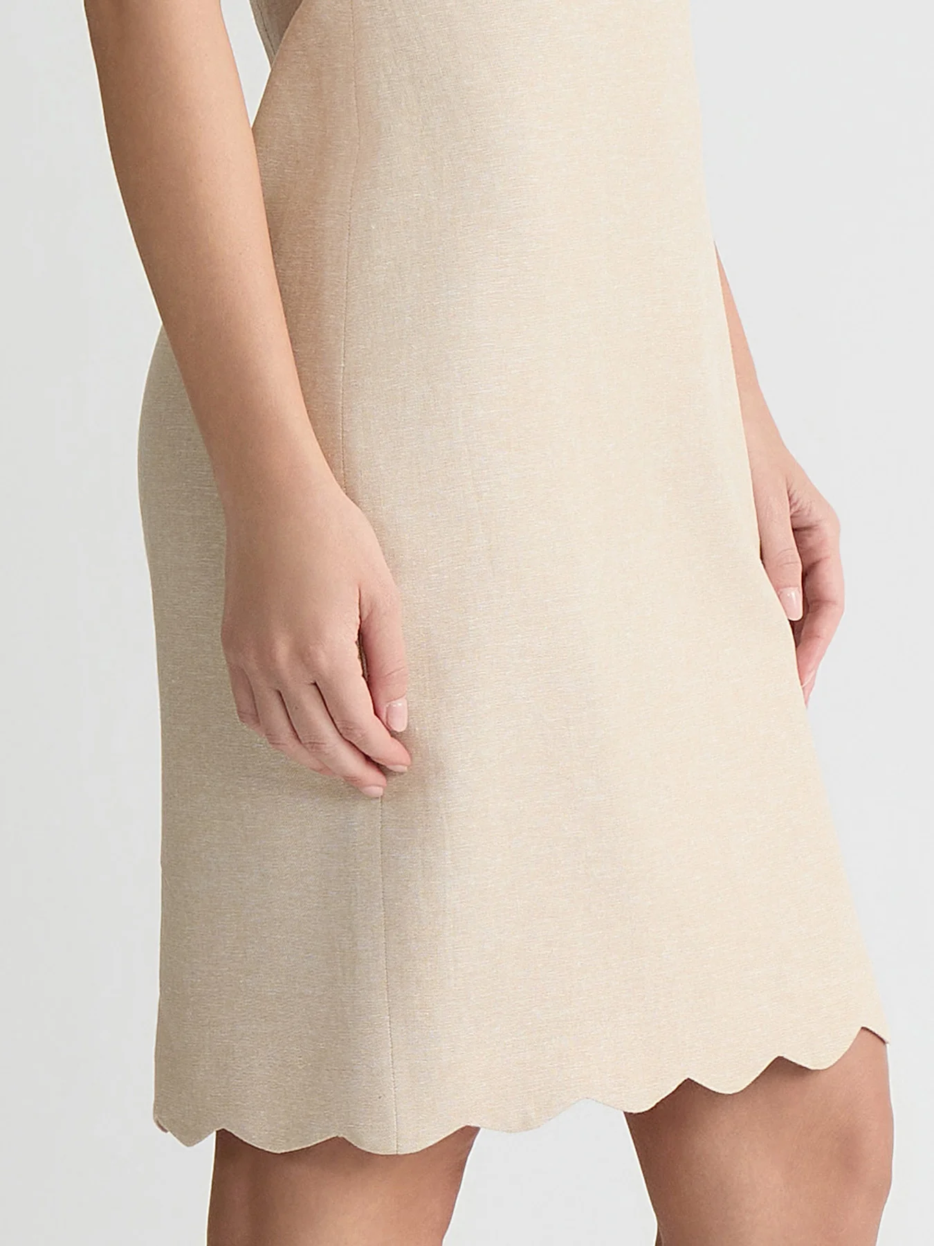 Linen Scallop Hem Sheath Dress - Image 4