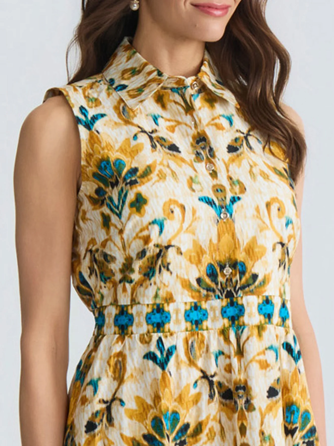 Plus Medallion Printed Midi Dress - Image 4