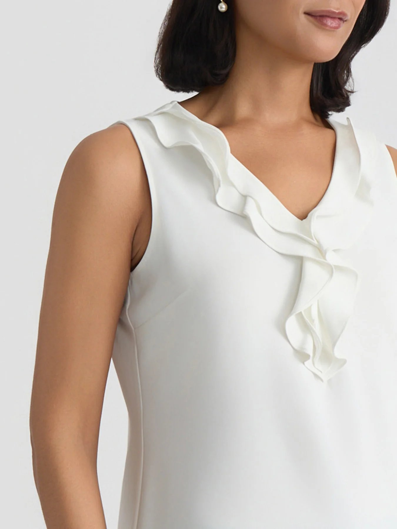 Ruffle Collar Sleeveless Blouse - Image 4