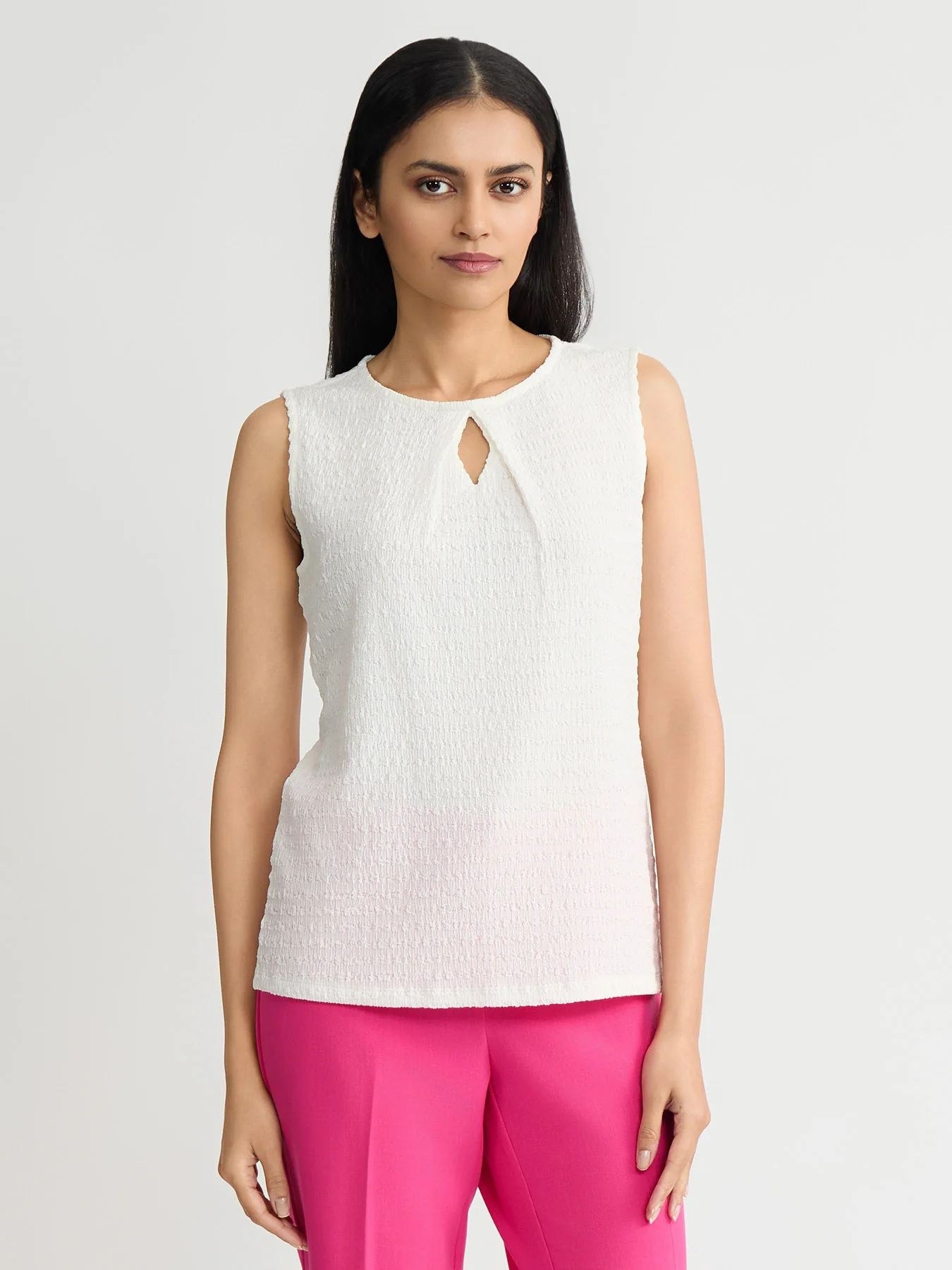 Textured Keyhole Sleeveless Top