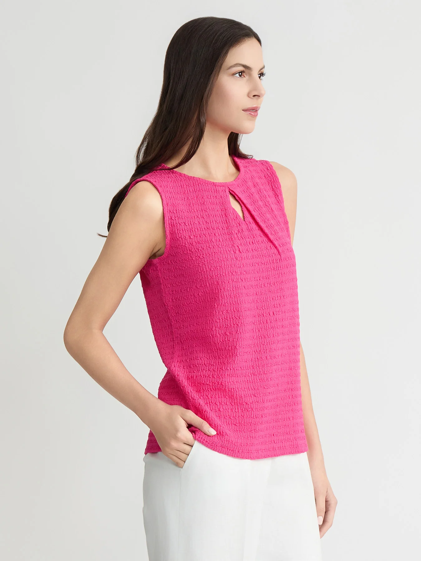 Textured Keyhole Sleeveless Top - Image 3