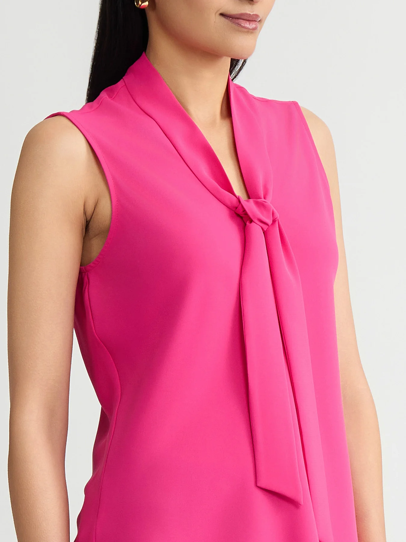 Tie Neck Sleeveless Blouse - Image 4