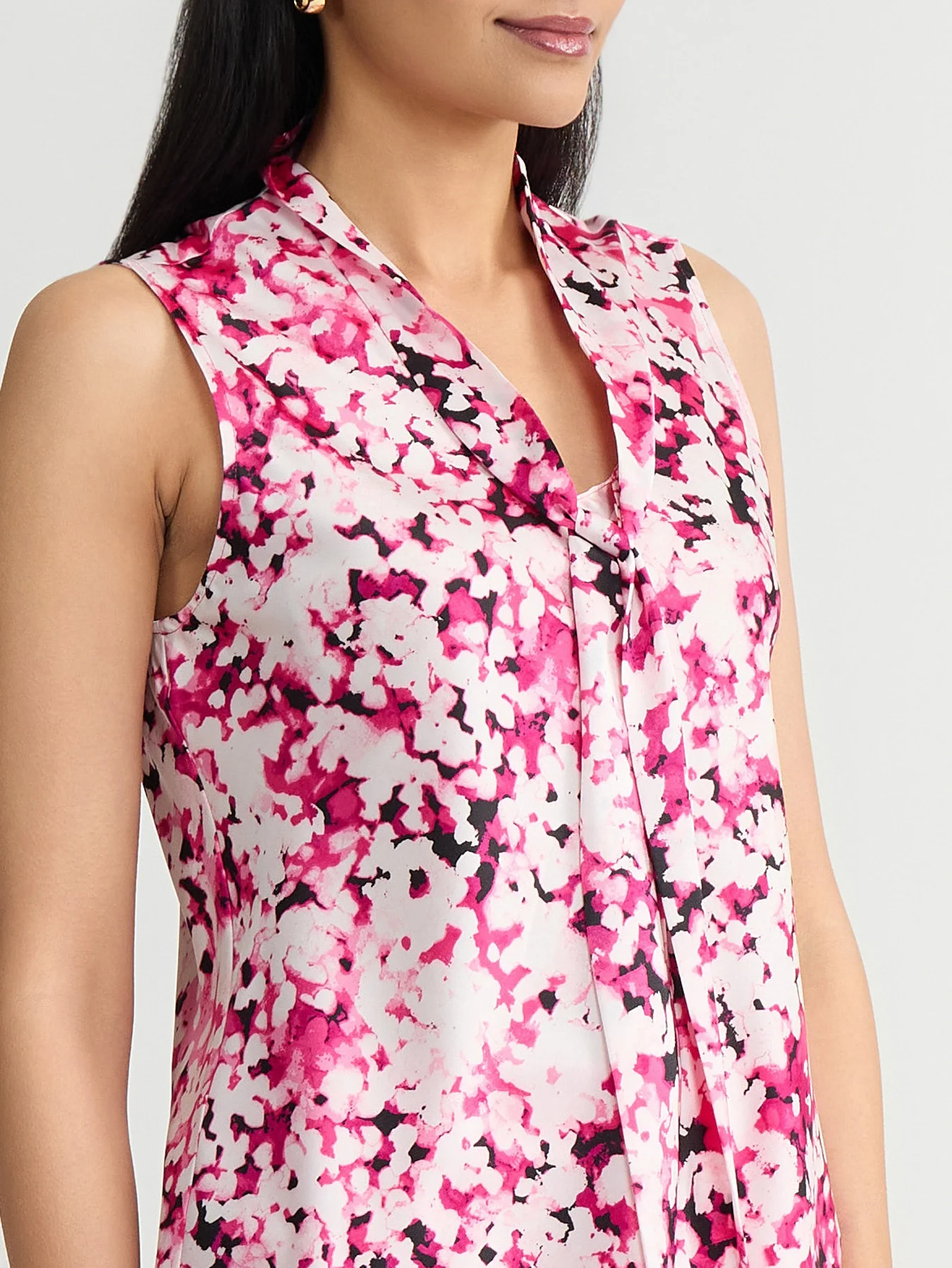 Tie Neck Sleeveless Blouse, Printed Satin - Image 4